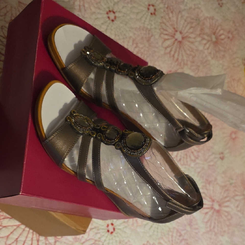 Naturalizer Metallic Bronze T-Strap Jeweled Slingback Sandals